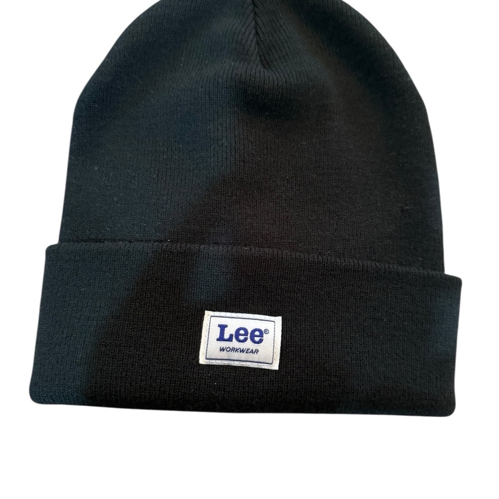 Men’s Lee workwear Black Knit Beanie in Jet Black one size.